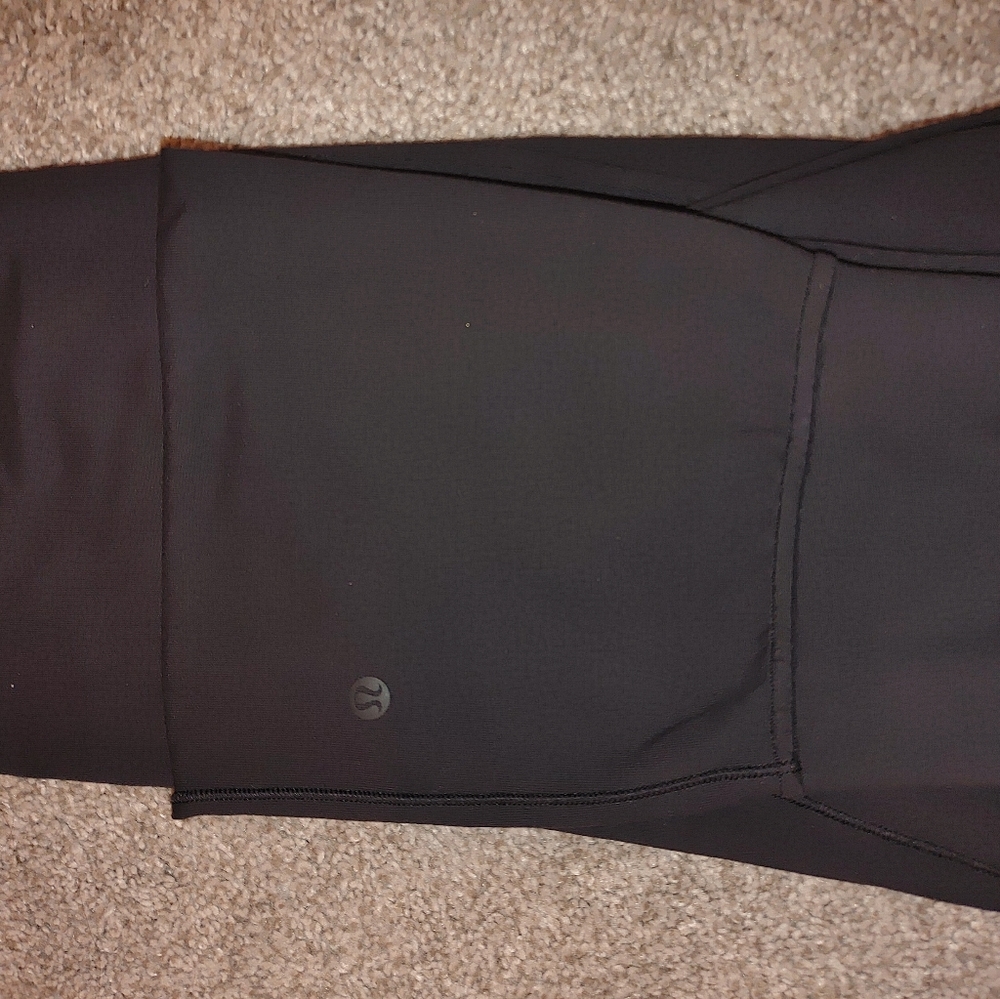 Woman's Capri Lululemon pants